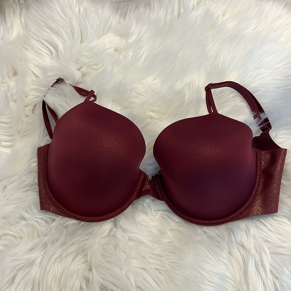 “Victoria’s Secret” Lined Perfect Coverage Bra